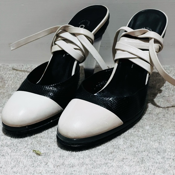 CHANEL heels with a leather ankle ties size 38.5 - Picture 3 of 15